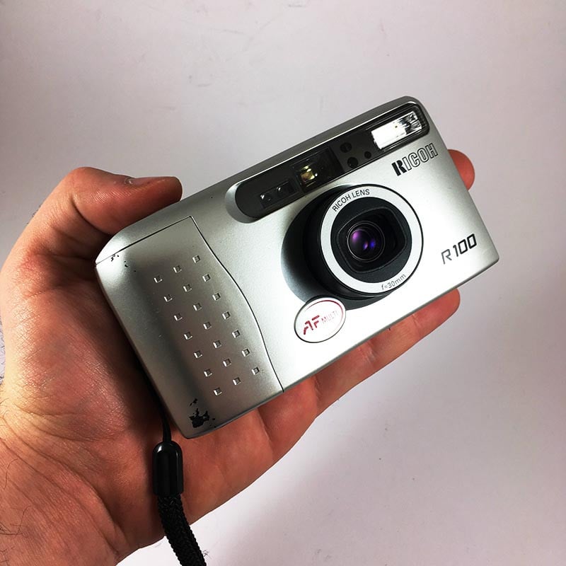 Ricoh R100 & 30mm 4.5