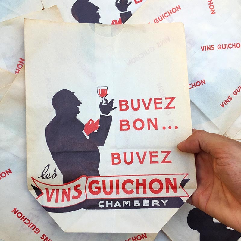 sachet ancien vin rouge guichon alcool chambery illustration emballage papier vintage 1960