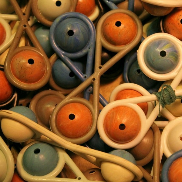 siffleur en plastique jouet enfant récré récréation pastique petit 1960 vintage ancien