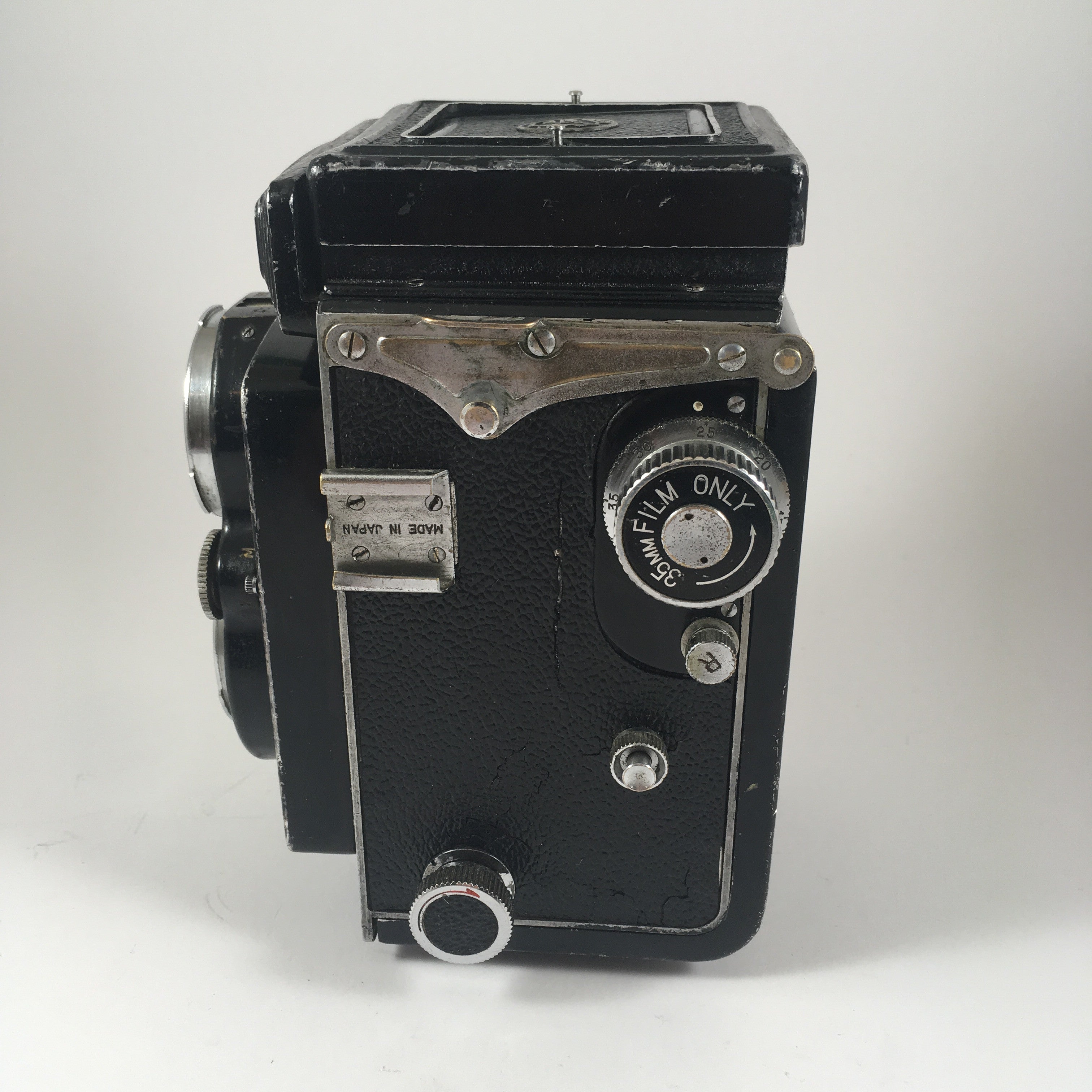 Yashica 635 & Yashikor 80mm 3.5