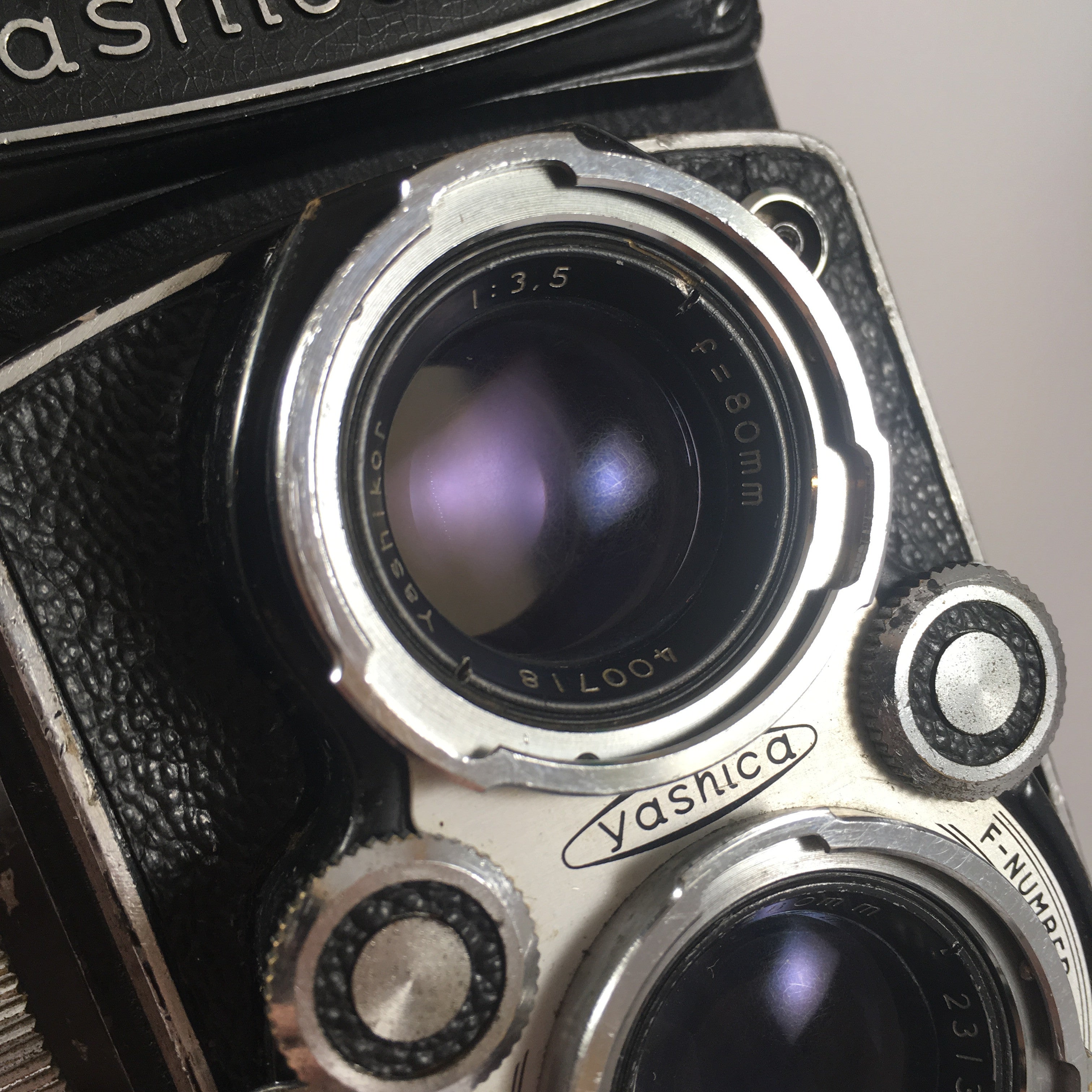 Yashica 635 & Yashikor 80mm 3.5