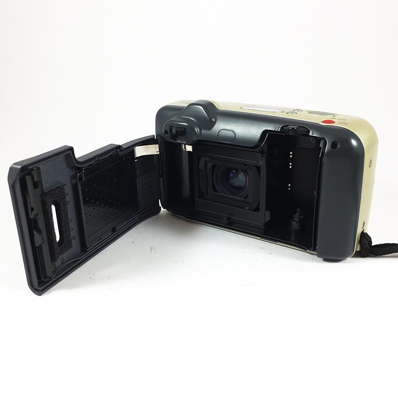 Yashica Kyocera Zoomate 115 & 38mm-115mm