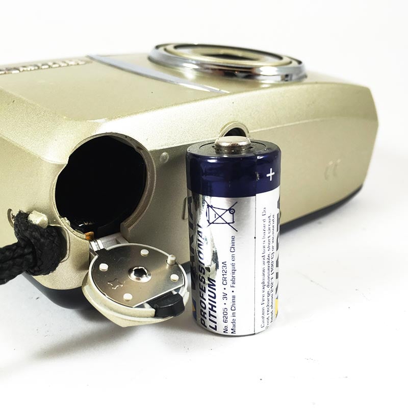 Yashica Kyocera Zoomate 115 & 38mm-115mm