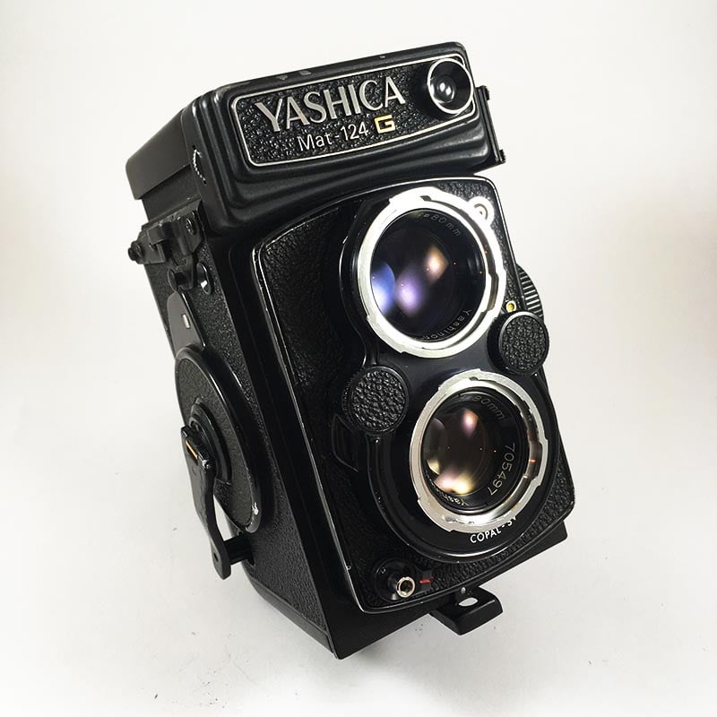 Yashica Mat 124G & Yashinon 80mm 3.5