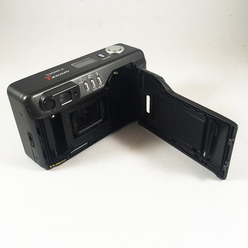 Yashica T Zoom Zeiss Vario Tessar 28-70 Box