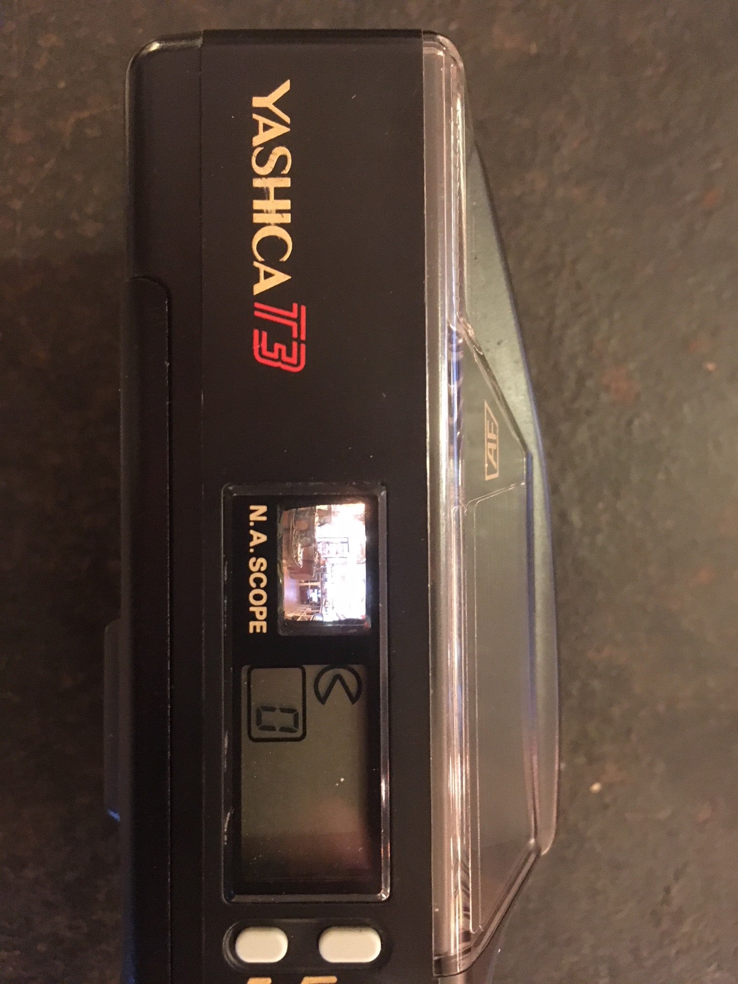 Yashica T3 Carl Zeiss 35mm 2.8
