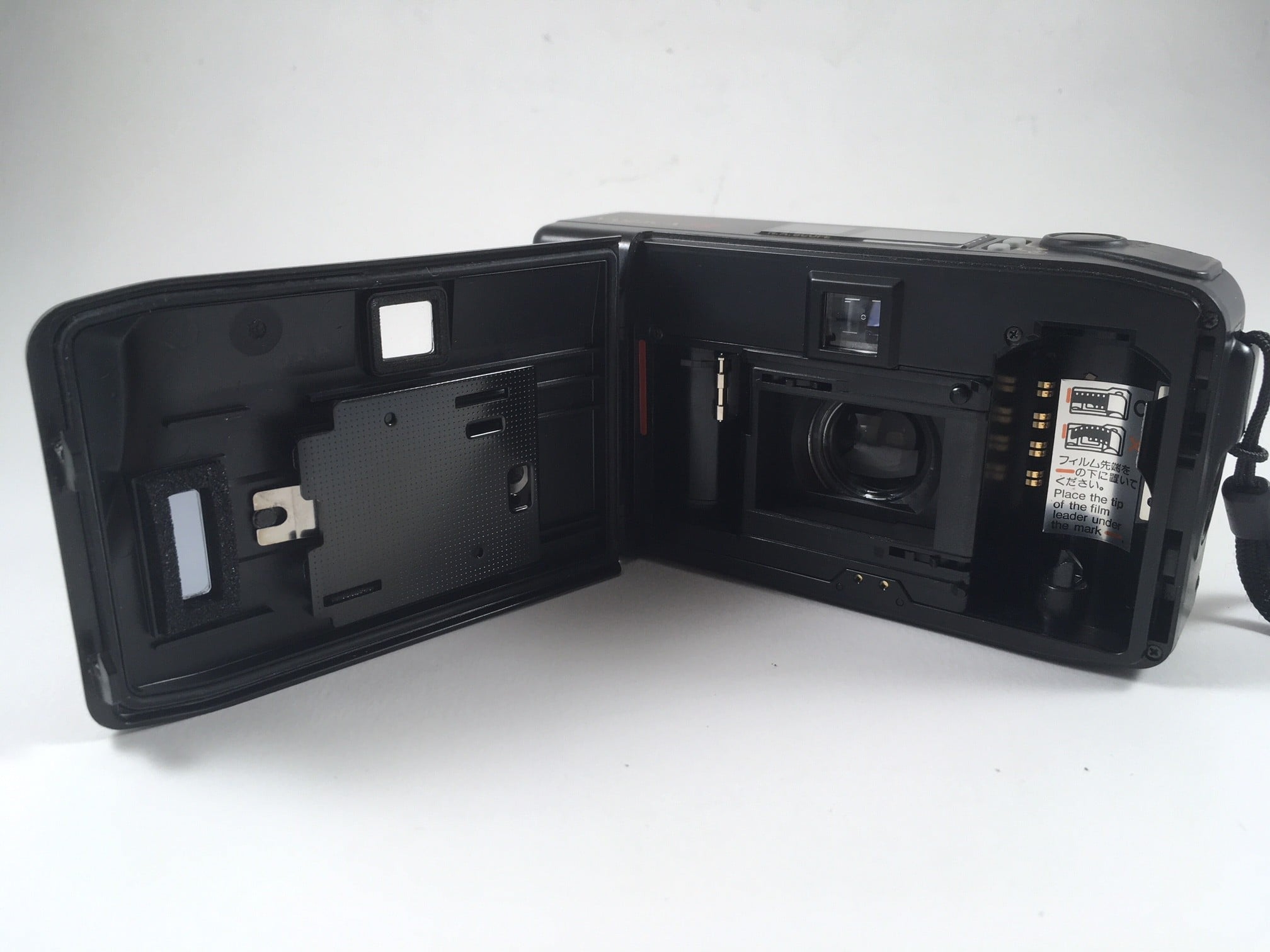 Yashica T3 Carl Zeiss 35mm 2.8