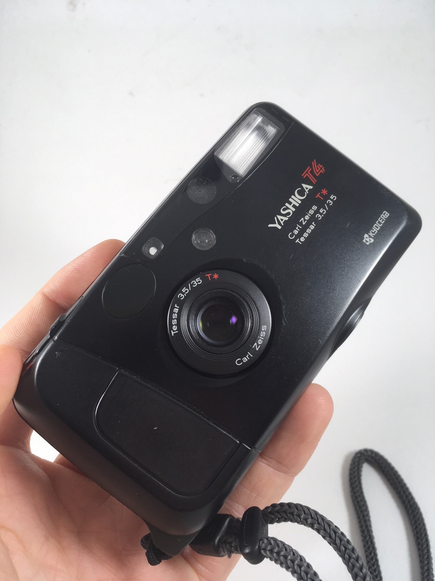 Yashica T4 Carl Zeiss 35mm 3.5