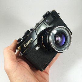 Canon Canonet QL17 Black  40mm 1.7 compact film camera vintage antique 35mm 135
