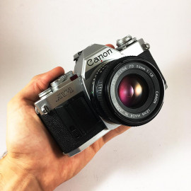 Canon AV-1 Chrome 50mm 1.8 FD Appareil reflex argentique priorité ouverture