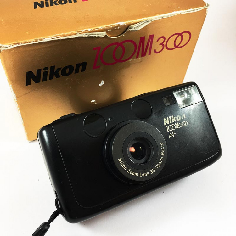 nikon AF 300 box boite compact autofocus point and shoot sure shot appareil argentique 35-70mm macro 135 vintage ancien