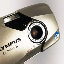 olympus mju 2 champagne blanc argent 35mm 2.8 point and shoot II 1997 135 argent argentique