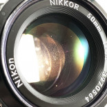 appareil reflex argentique nikon fe2 chrome nikkor lens 50mm 1.8 35mm film