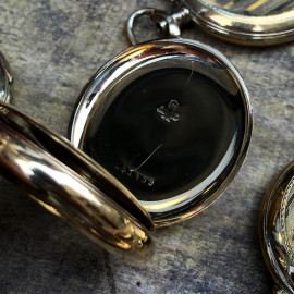 golden pocket watch case 36mm gold vintage antique clock clockwork craftman watchmaker watchmaking 1930 empty casing housing