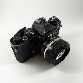 nikon fe noir nikon lens nikkor 50mm 1.4 35mm reflex analog film vintage analog camera reflex