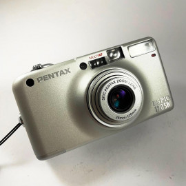 point and shoot Pentax camera analog espio 120sw 28 120 35mm compact autofocus zoom antique 2000