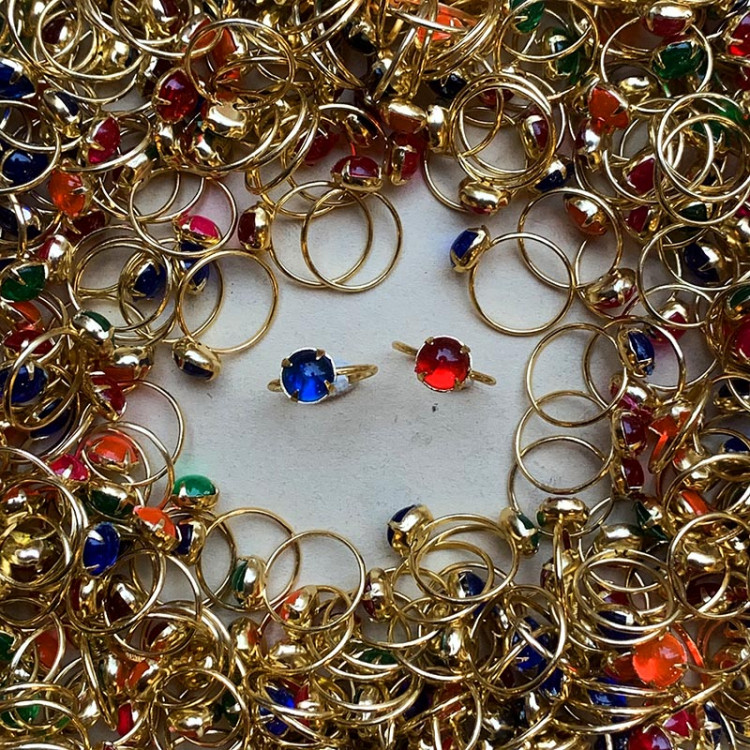 little ring for chlildren child brass jewel 1990 fairground toy metal metallic