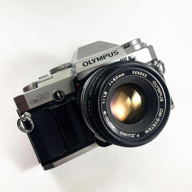 Olympus om30 ancien vintage reflex 135 24 36 24x36 50mm 1.8 zuiko argentique film pellicule appareil photographie