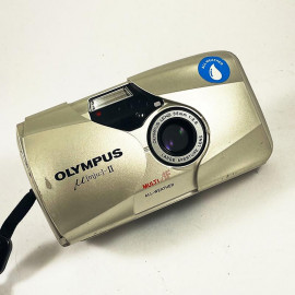 olympus mju 2 blanc argent champagne 35mm 2.8 point and shoot II 1997 135 argent argentique