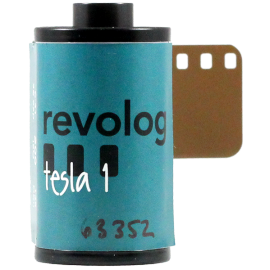 revolog tesla 1 200 iso 35mm analog film color effect lightning blue