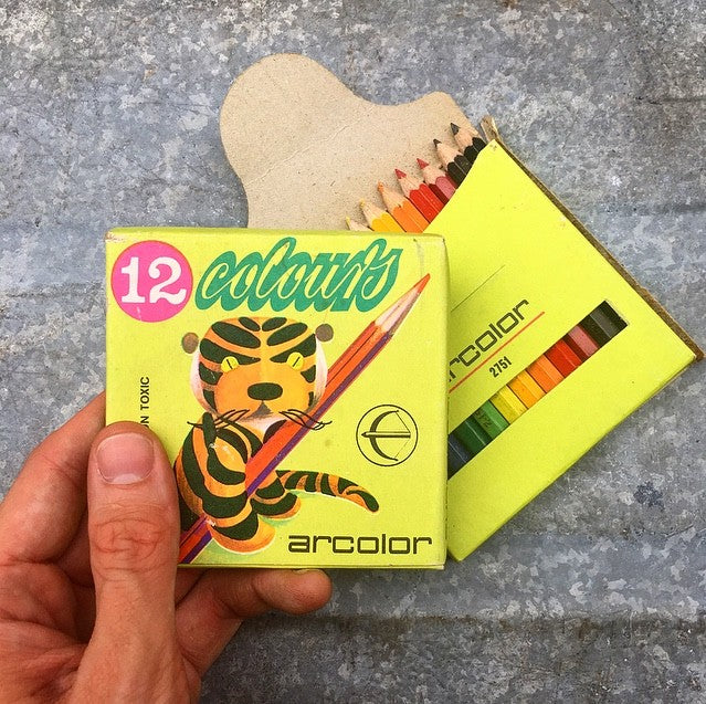 12 crayons de couleur tigre arcolor ancien vintage papeterie 1980