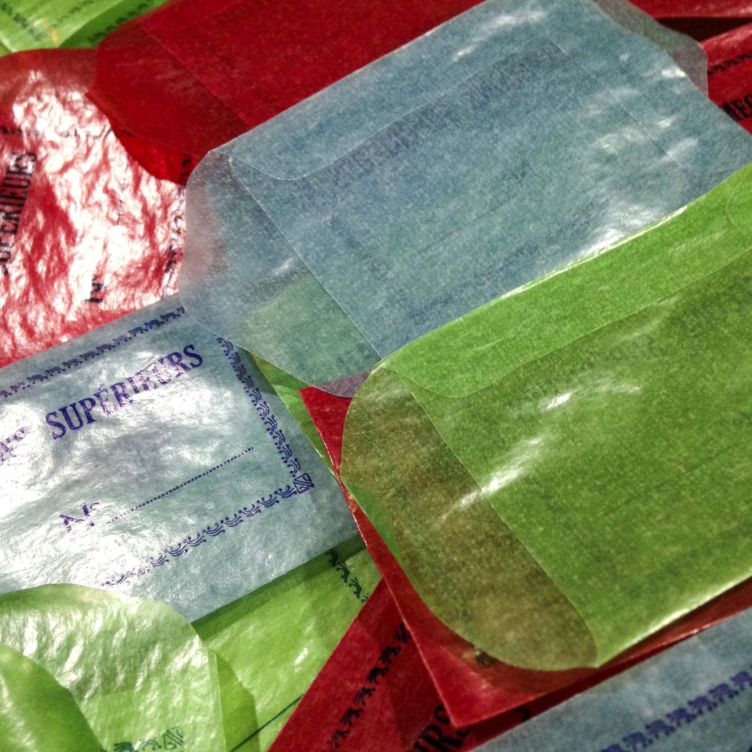 sachet ancien papier hameçons supérieurs pêche vintage magasin 1930
