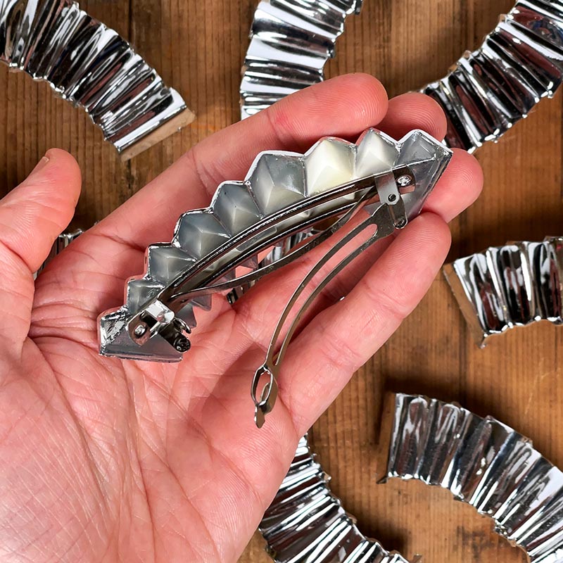 barrette à cheveux ancienne clip argentée argent plastique vintage 1970 1980 coiffure