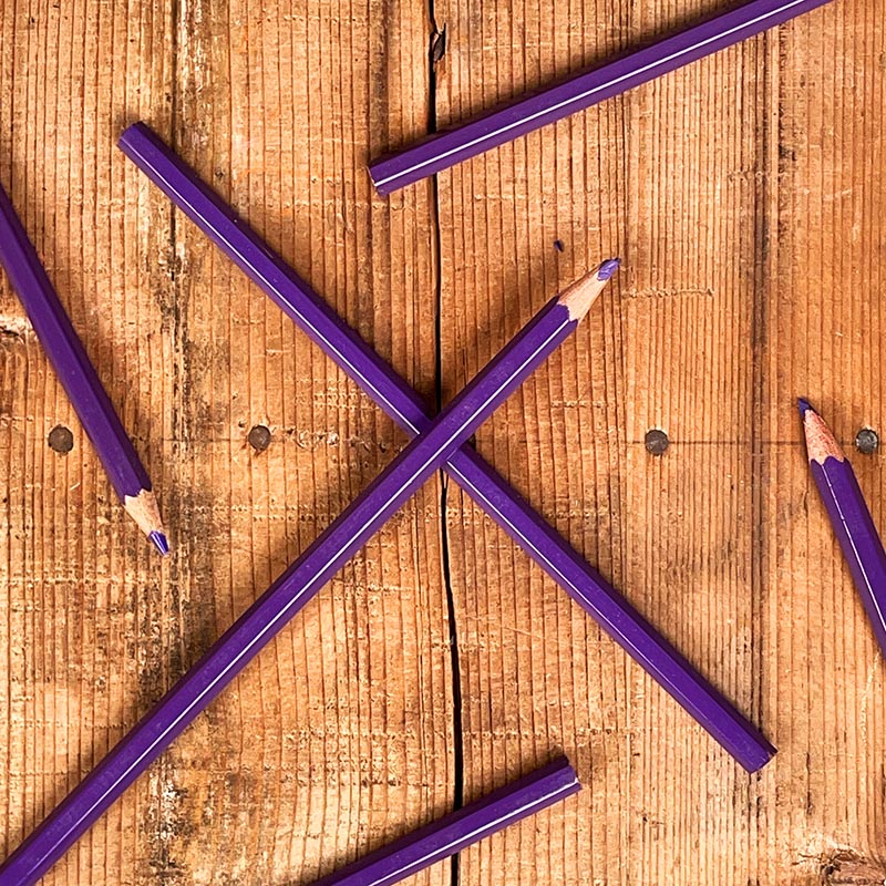 crayon à papier de couleur violet 1970 ancienne papéterie vintage
