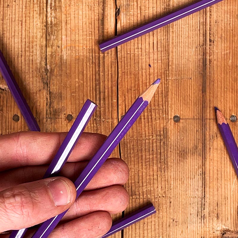 crayon à papier de couleur violet 1970 ancienne papéterie vintage