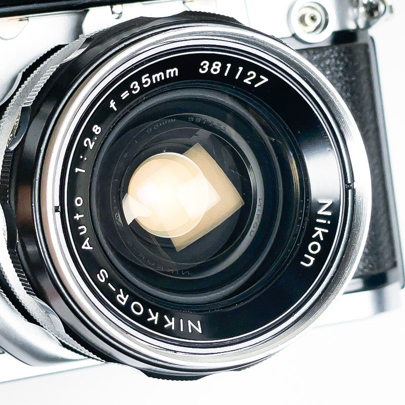 nikon f2 prisme DP2 et objectif nikkor s 35mm f2.8