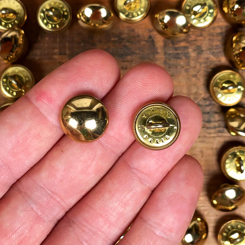 petit bouton militaire doré 15mm 1,5cm ancien vintage 1950 1960 armée française tww