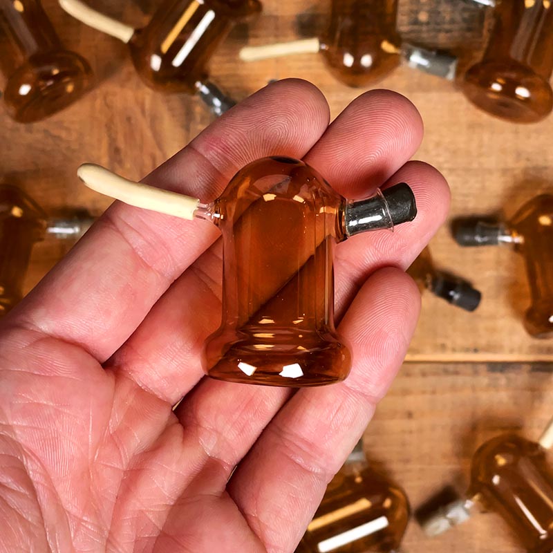 flacon cloche miniature pompe pipette compte goutte verre ambré marron pharmacie laboratoire vintage 1920 1930