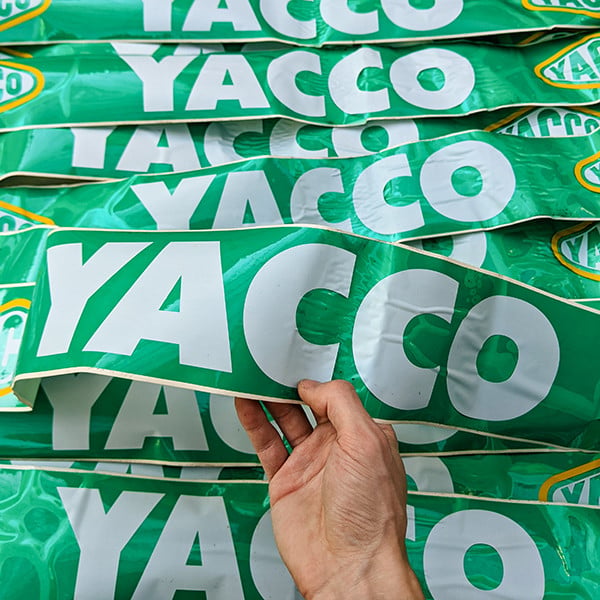 autocollant sticker yacco ancien vintage  garage huile moteur pare-brise publicitaire pub 1980