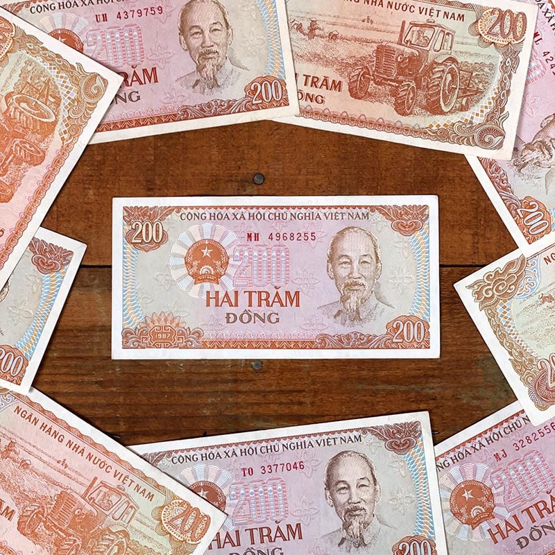 billet 200 dong Hô Chi Minh Vietnam tracteur ancien vintage collection papier illustration 1987