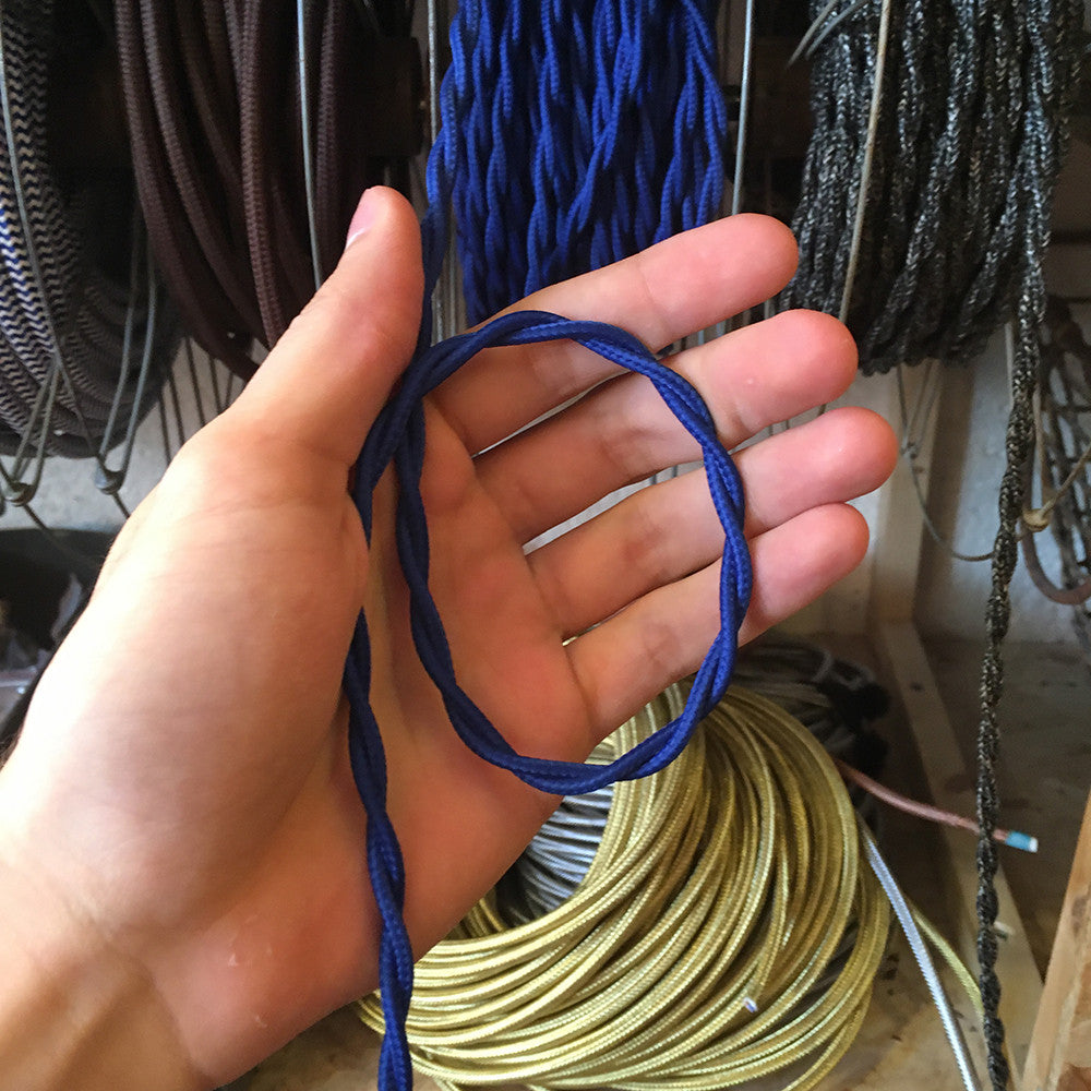cable electrique couleur fil textile vintage tissu bleu torsadé lampe luminaire style ancien