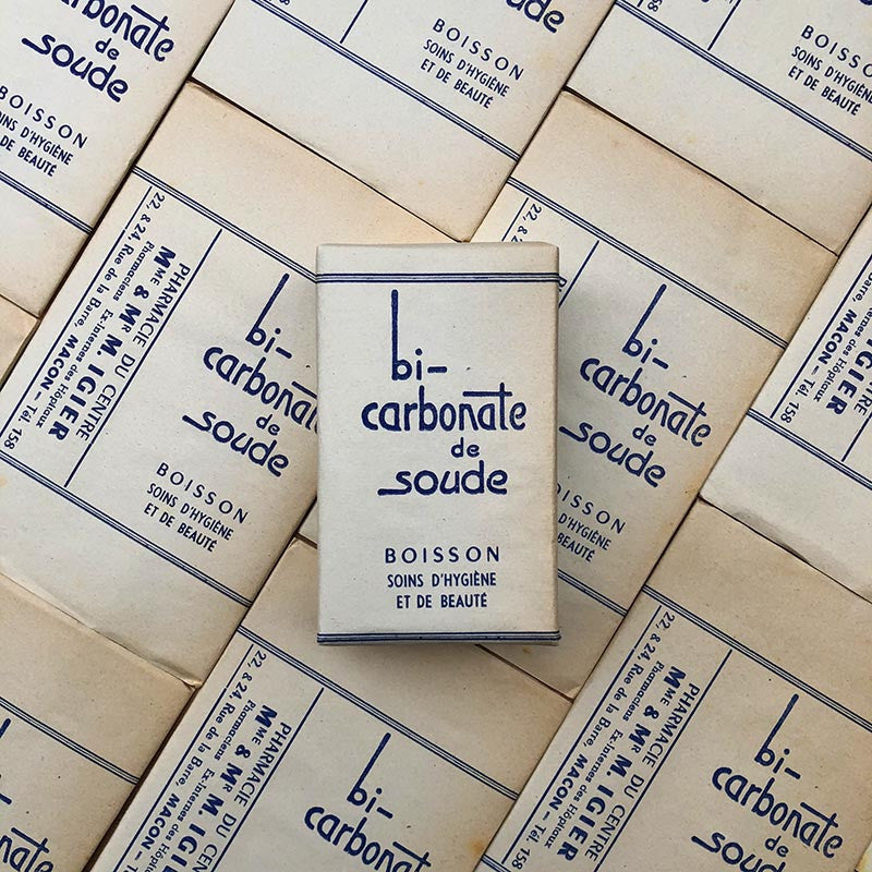 boite de pharmacie ancienne bicarbonate de soude blanc vintage 1930 1940 igier macon saone et loire