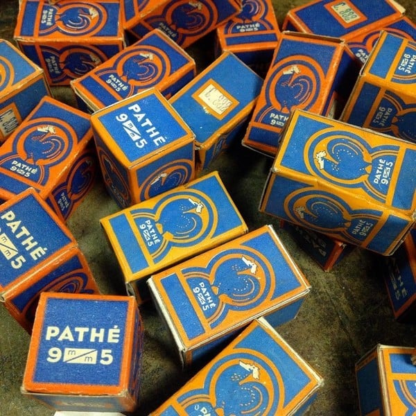Pathe 9.5mm Hood Box 1920