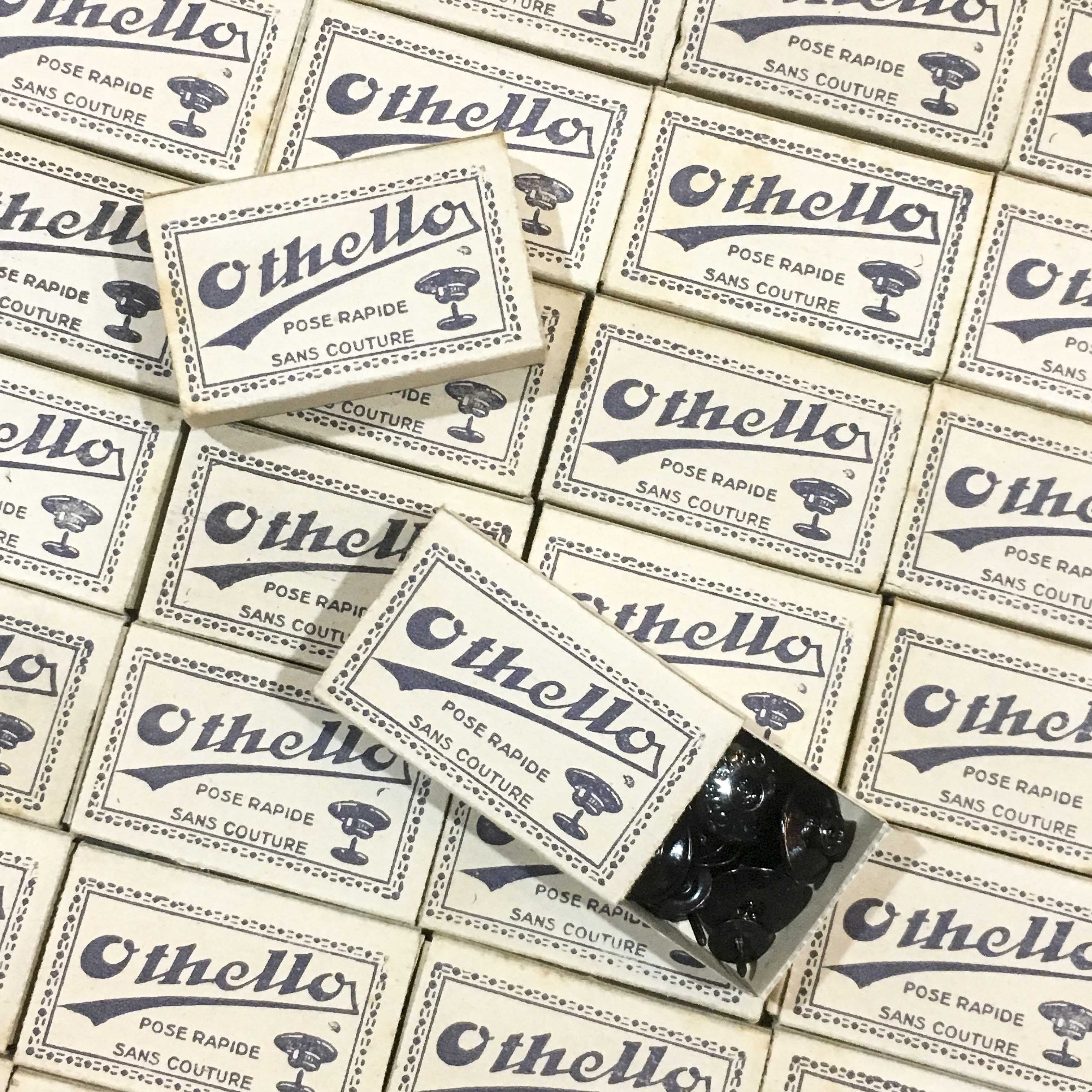 Boite boutons othello pressoir ancien vintage mercerie 17mm 1930