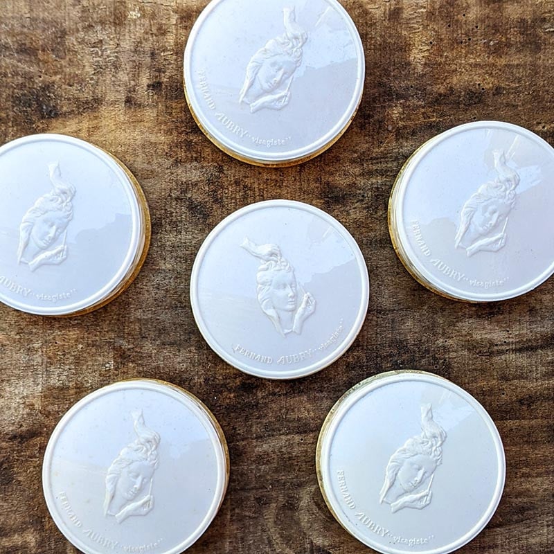 fernand aubry ancien vintage poudre maquillage beauté soin visage mercerie 1950