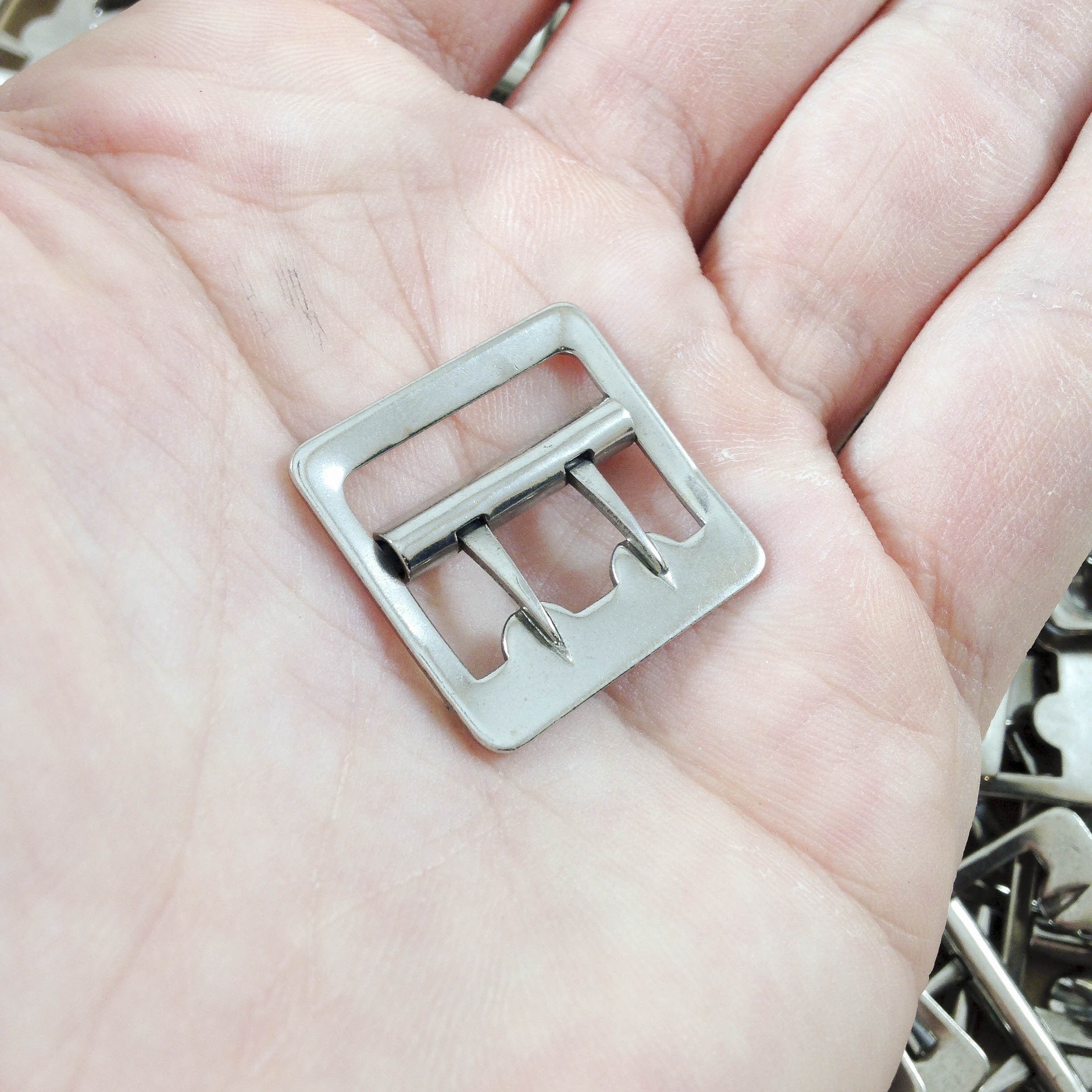 Silver Metal Buckle 1900 No. 1