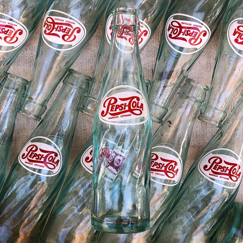 bouteille pepsi pepsi-cola cola ancienne bar bistrot brasserie ancien vintage verre 1960