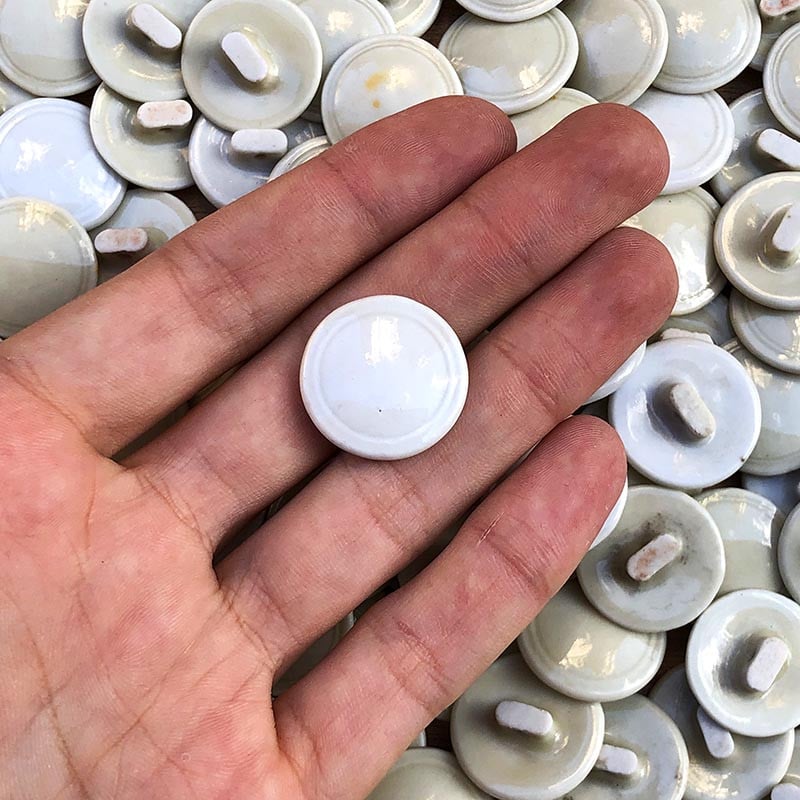 bouton céramique rond plat costume vintage ancien mercerie 1930 1920 22mm