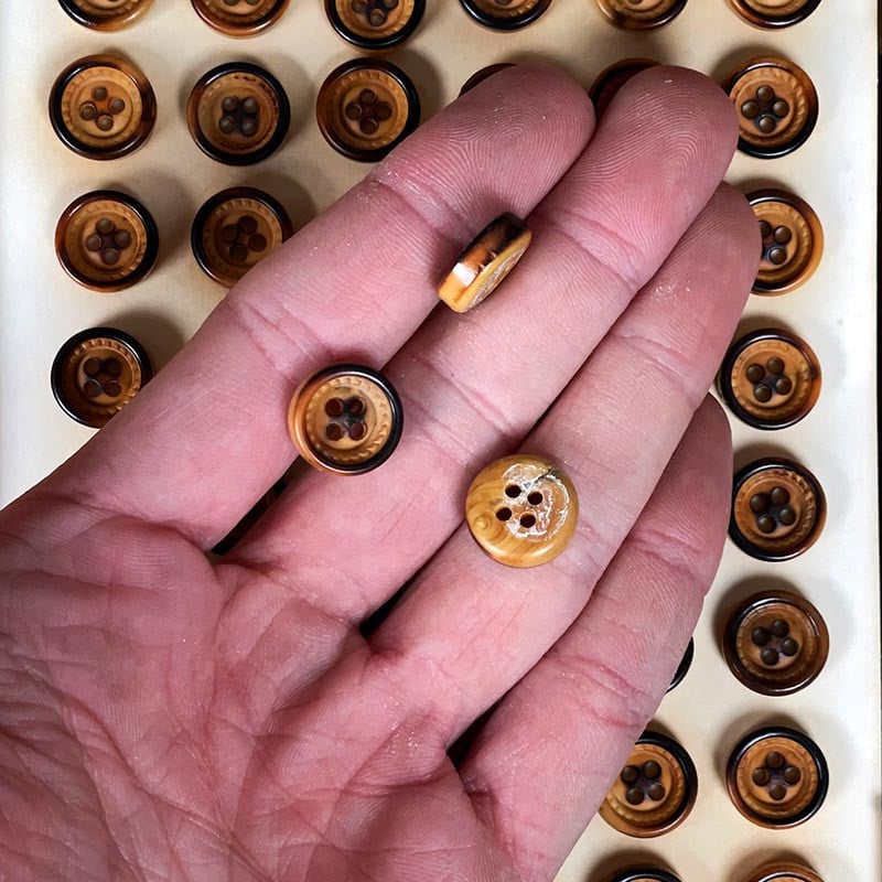 14mm Wood Button 1960