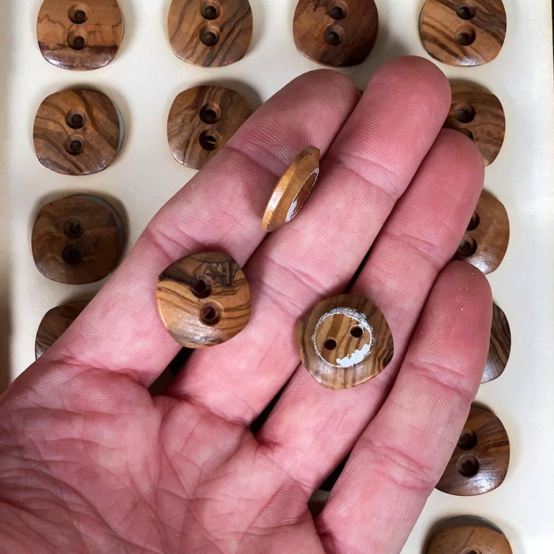 18mm Wooden Button 1960