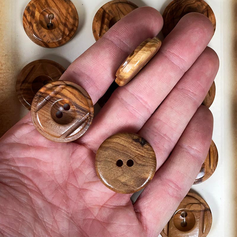 28mm Wooden Button 1960