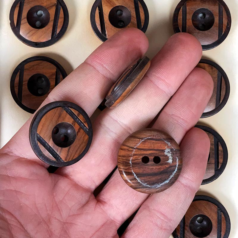 28mm Wooden Button 1960