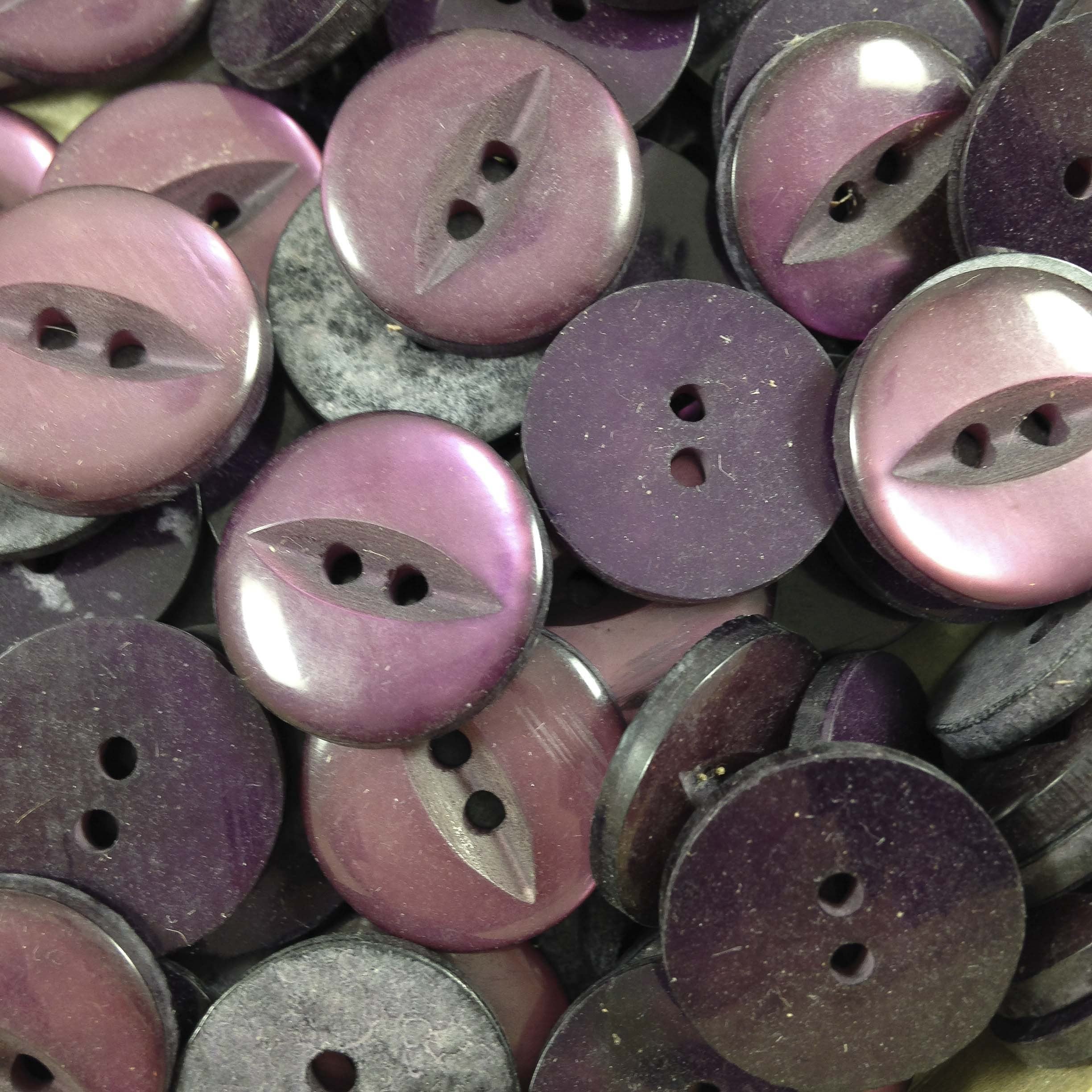 bouton oeil violet ancien vintage mercerie plastique 18mm 1960