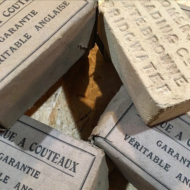 brique anglais ancienne pour aiguiser couteaux 1920 1930