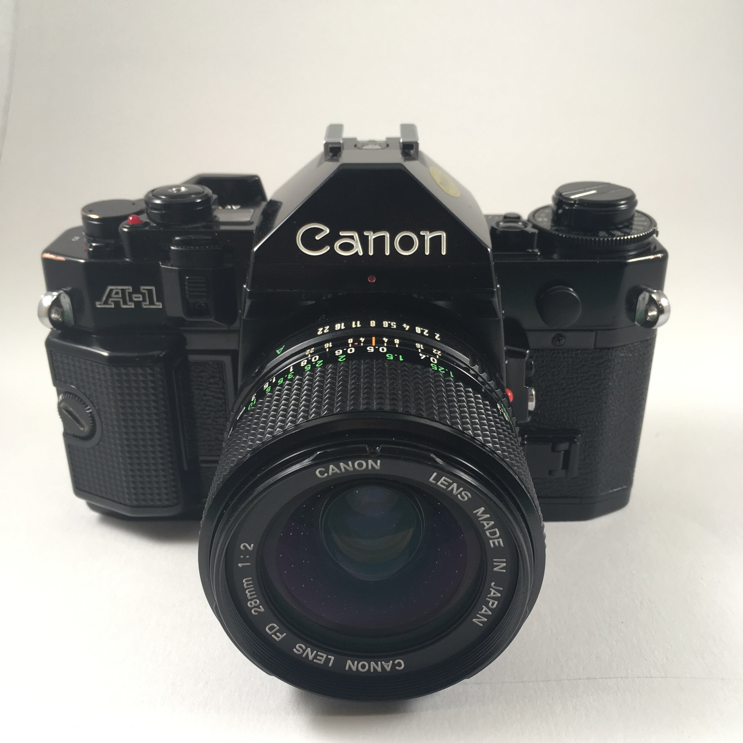 canon a1 ancien appareil reflex 35mm 135 noir 28mm 2 2.0