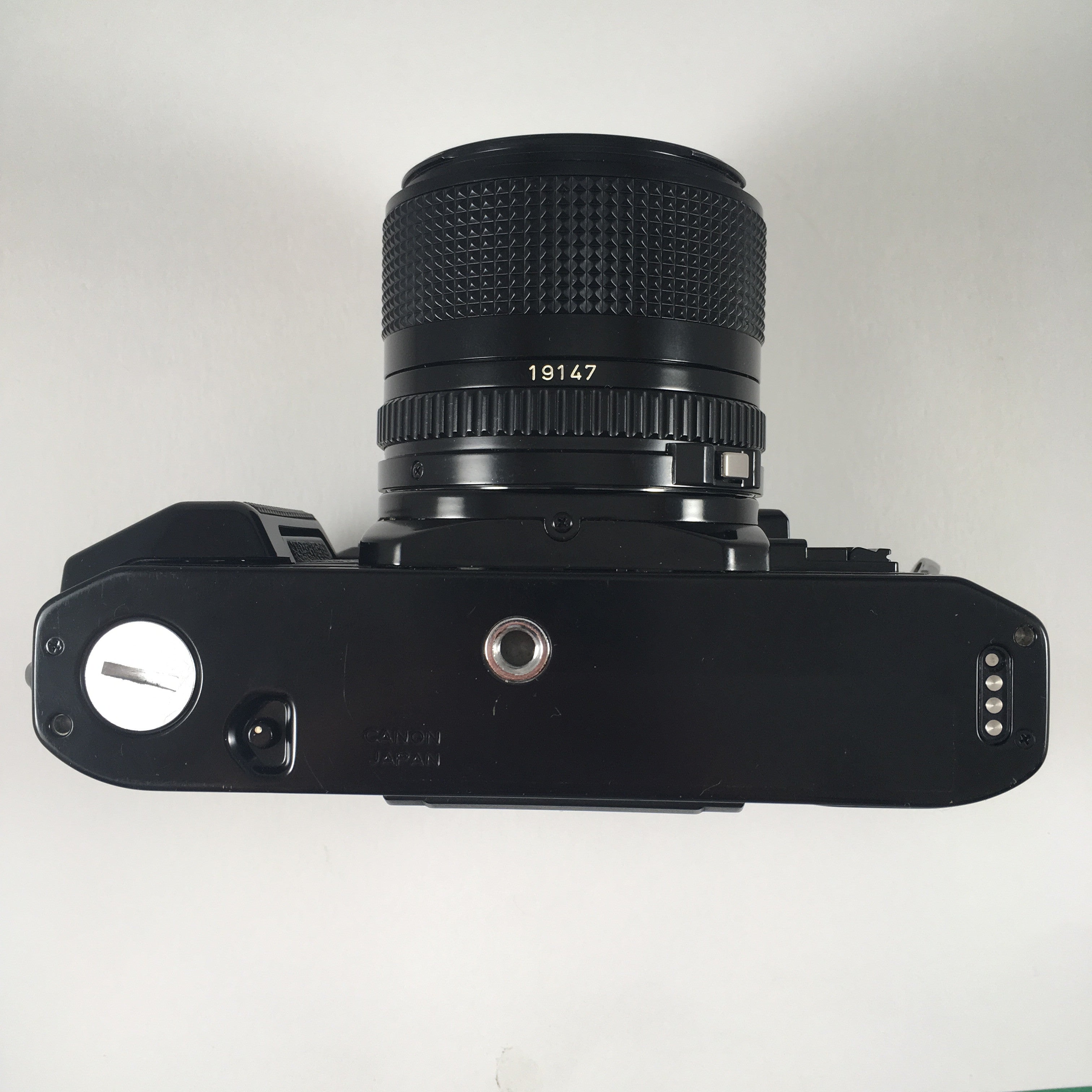 Canon A-1 & 28mm FD 1: 2